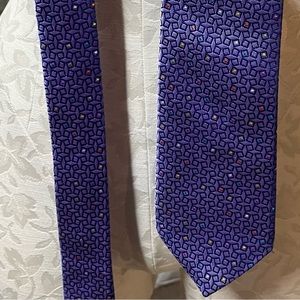 Charles Tyrwhitt Tie. Excellent condition, very soft. Cool colors. 58” in length